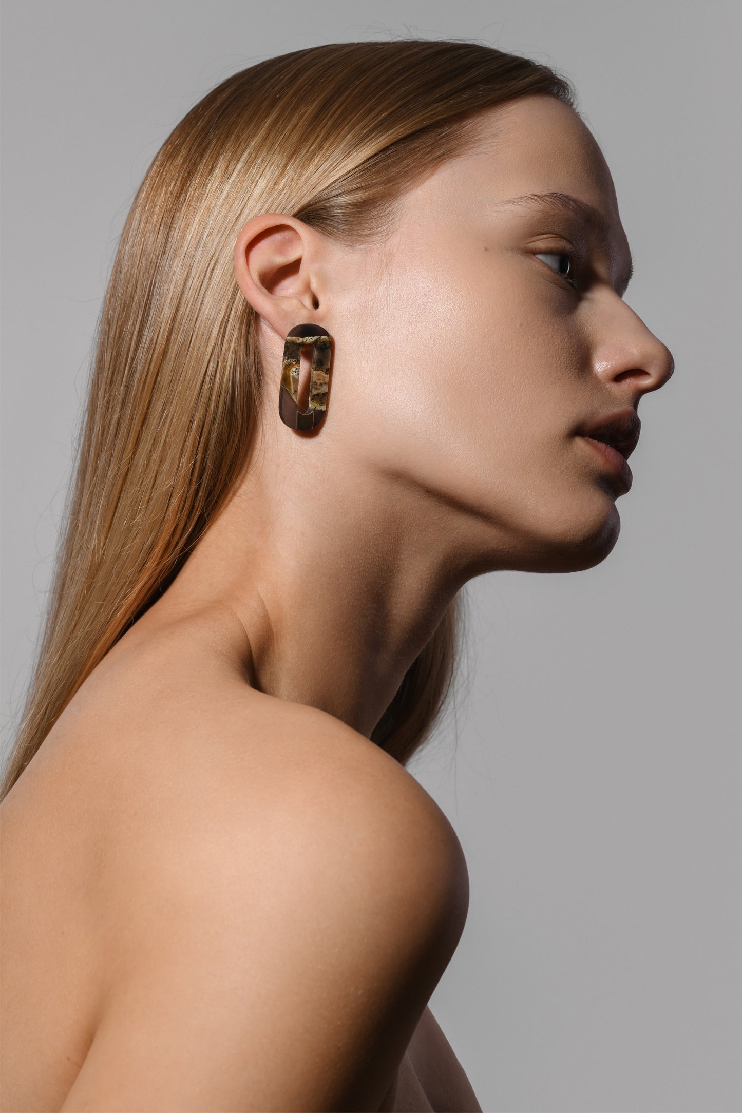LOOPS / dark amber